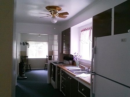 3rd image of 502 Sidney St