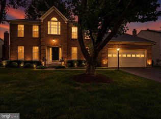 213 Bristol Downs Dr, Gaithersburg, MD 20877