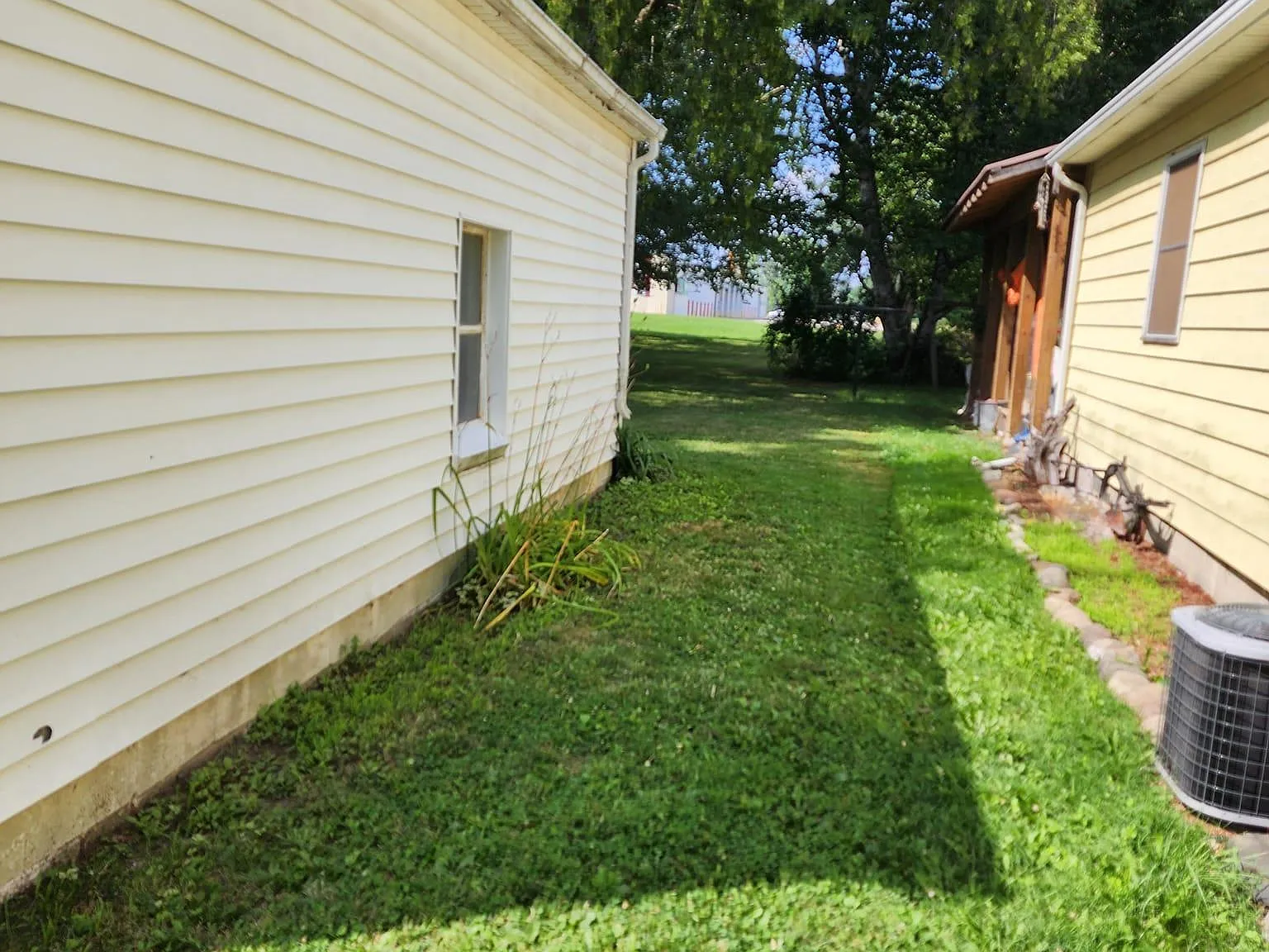 3 bed, 1067 sqft, $1,800 — Photo 3
