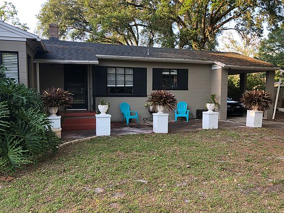 3rd image of 806 Escambia Dr