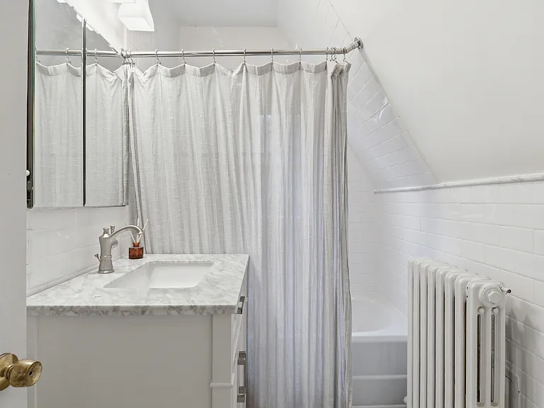 117 Renwick Dr #1 — Photo 16