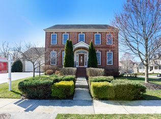 21058 Courtland Village Dr, Leesburg, VA 20175