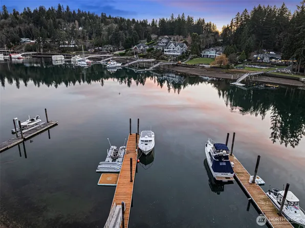 283 Shorewood Ct, Fox Island, WA 98333