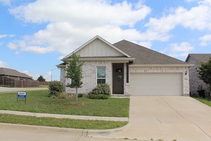 1st image of 1401 Eagle Nest Dr