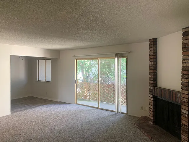 200 Estates Dr — Photo 4