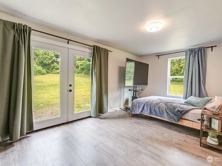 2748 El Camano St — Photo 11