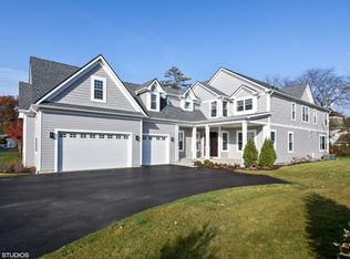 1755 Edgewood Rd, Highland Park, IL 60035