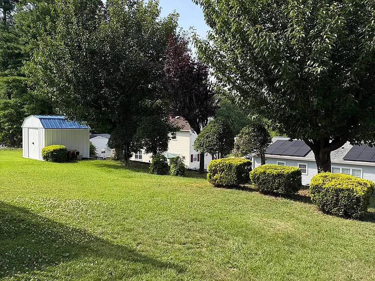 1234 Pleasant Valley Dr — Photo 23