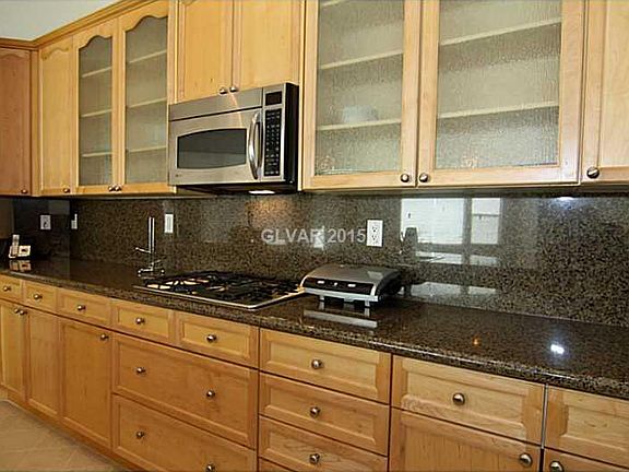 5th image of 9227 Enchanted Grove Ave
