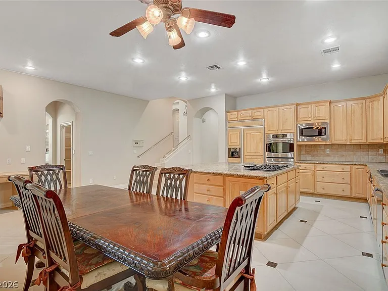 2041 Troon Dr — Photo 25