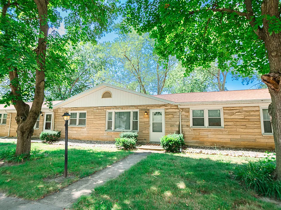 1007 Elizabeth Dr