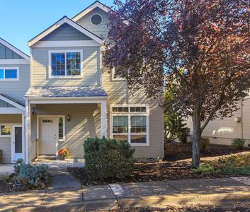 496 Starflower Ln, Ashland, OR, 97520