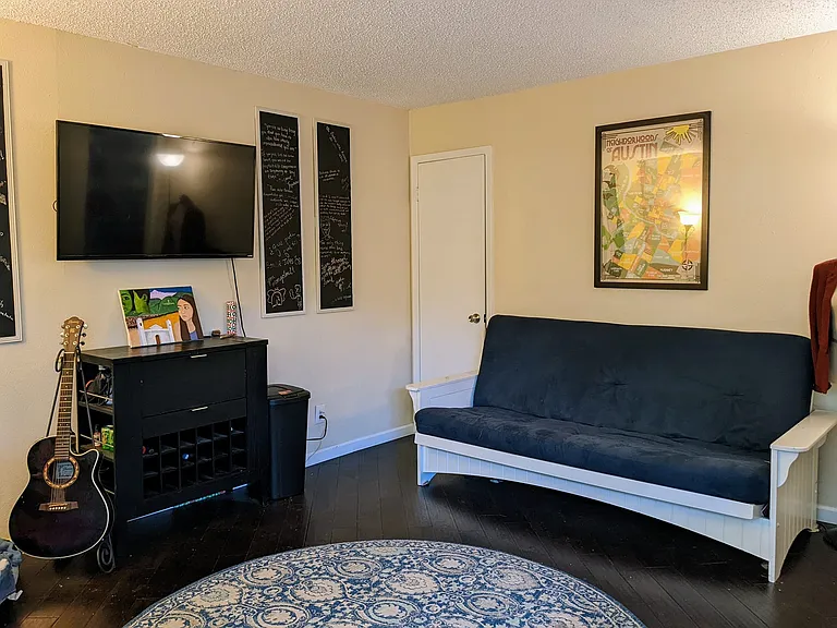 Creekside Dr — Photo 6