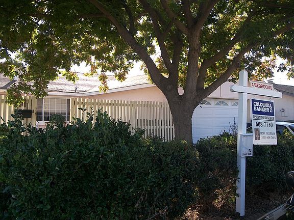 2nd image of 4209 Queensboro Way