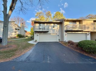 4685 High Point Dr APT 17, Rockford, IL 61114