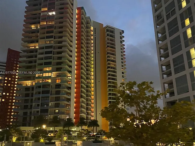 1541 Brickell Ave #B403 — Photo 32