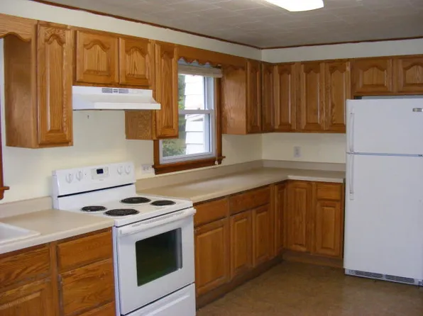 16993 Ridge Dr, Meadville, PA 16335