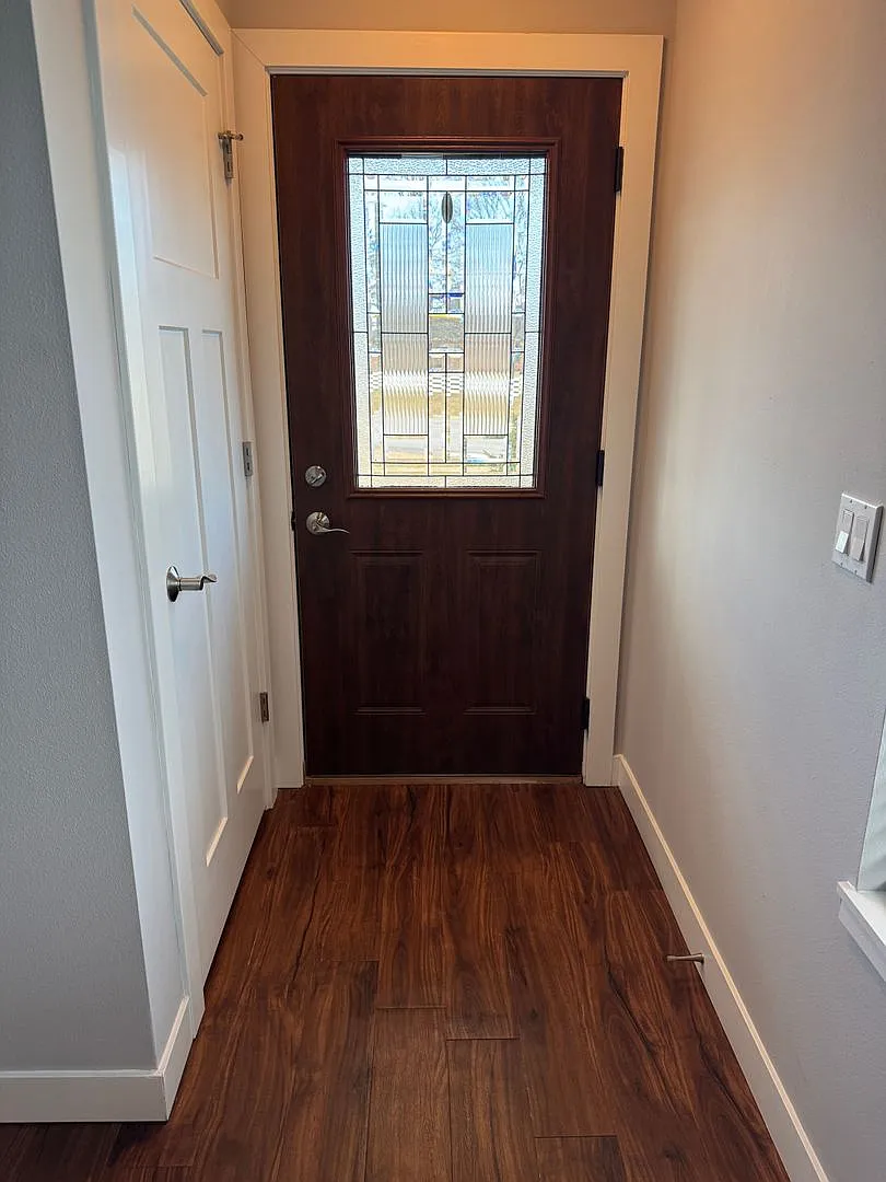 2301 Lincoln Avenue — Photo 3