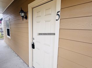 2094 Texas Ave APT 5, Bridge City, TX 77611