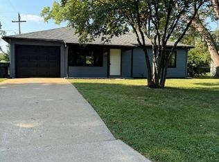 1209 SW Armagh St, Topeka, KS 66611