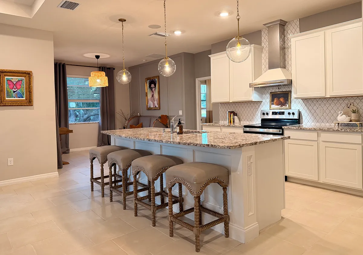 Building Photo - 10800 Laxer Cay Loop