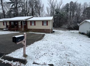 319 Mill Trace Dr #B, Dalton, GA 30721