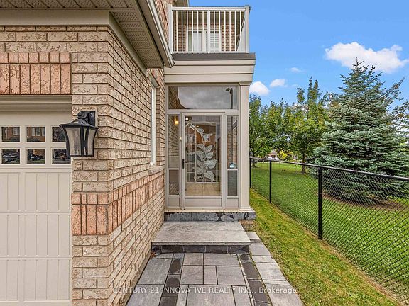 3rd image of 3265 Cabano Cres