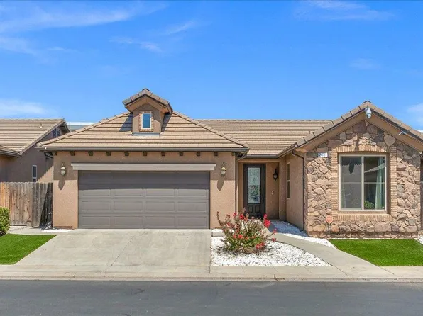 2481 S Via Versilia Dr, Fresno, CA 93727