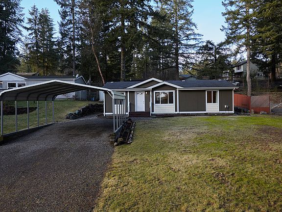 Large Lot, nice neighbors