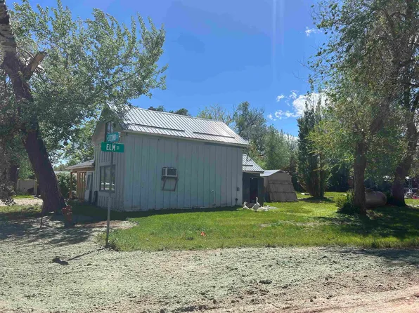 310 N 2nd St, Buffalo Gap, SD 57722