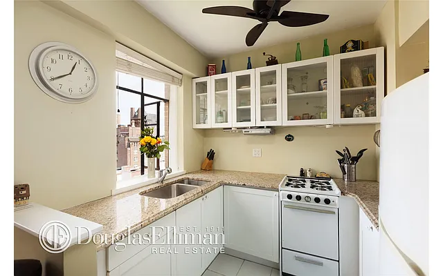 Sold by Douglas Elliman | media 2