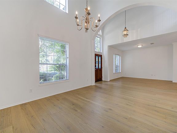 5th image of 4426 Desert Cliff Ct