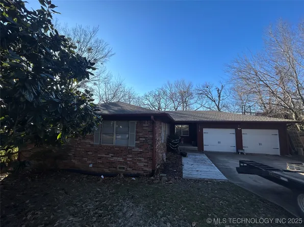 1315 Jamestown Dr, Tahlequah, OK 74464