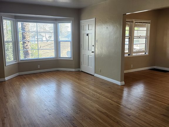 2nd image of 727 Belmont Ave #727