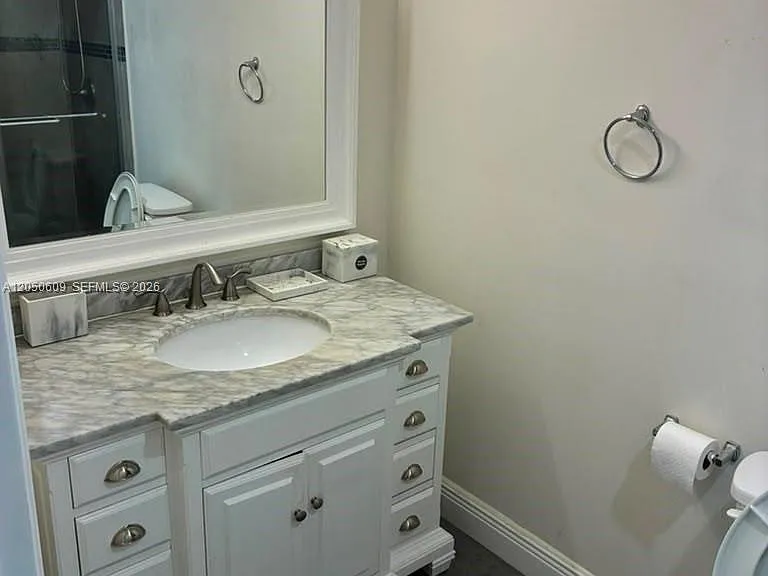 3700 NE 13th Ter #1 — Photo 7