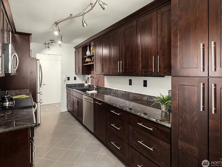 1234 Taylor Ave N #4 — Photo 17