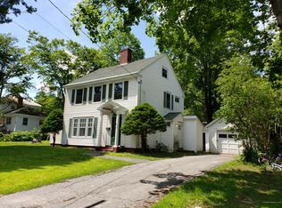 12 Maple St, Skowhegan, ME 04976