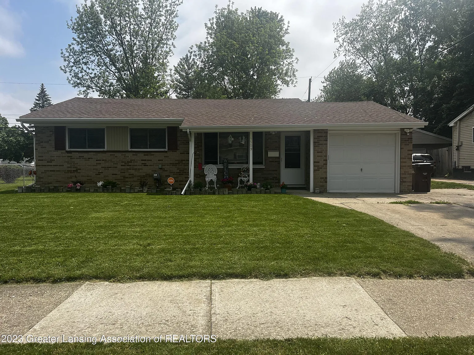 4509 Stillwell Ave photo 1