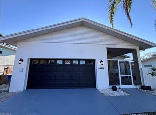 27312 Gasparilla DR, BONITA SPRINGS, FL 34135