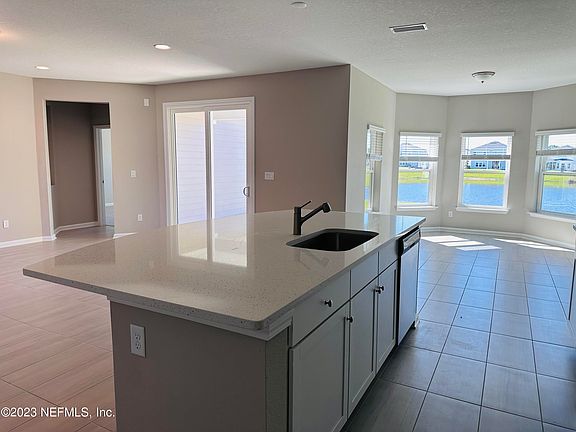 5th image of 252 Golden Fern Dr