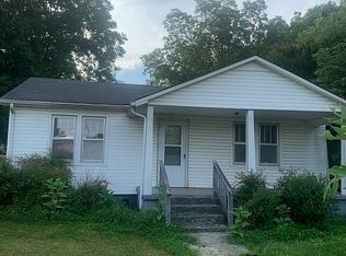 255 Washington Ave, Pikeville, TN 37367