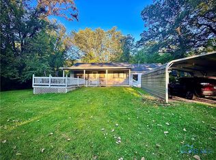 226 Perrine Rd, Holland, OH 43528