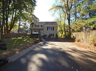 552 Ashland Rd, Middlesex, NJ 08846