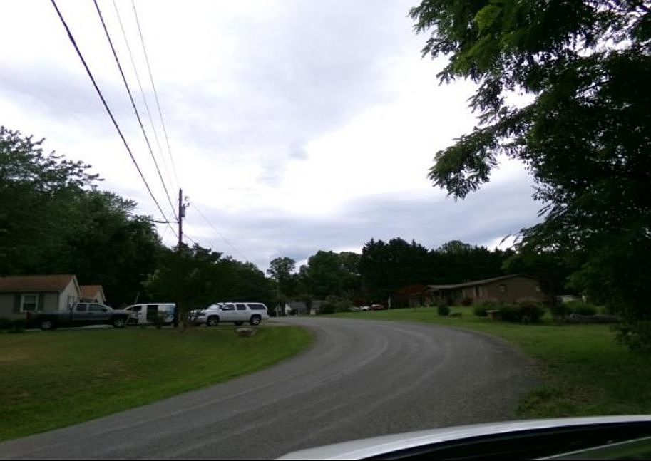 Exterior Neighborhood (street photo)