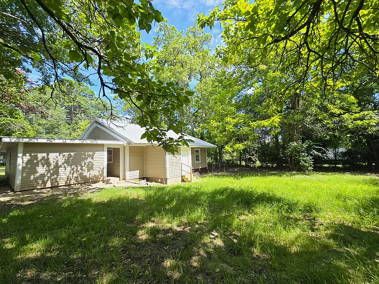 299 Francis St — Photo 24