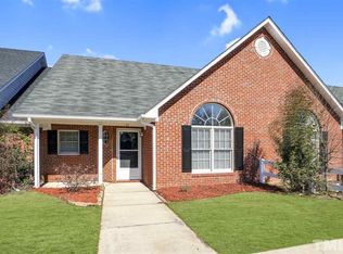 120 Woodridge Dr, Dunn, NC 28334