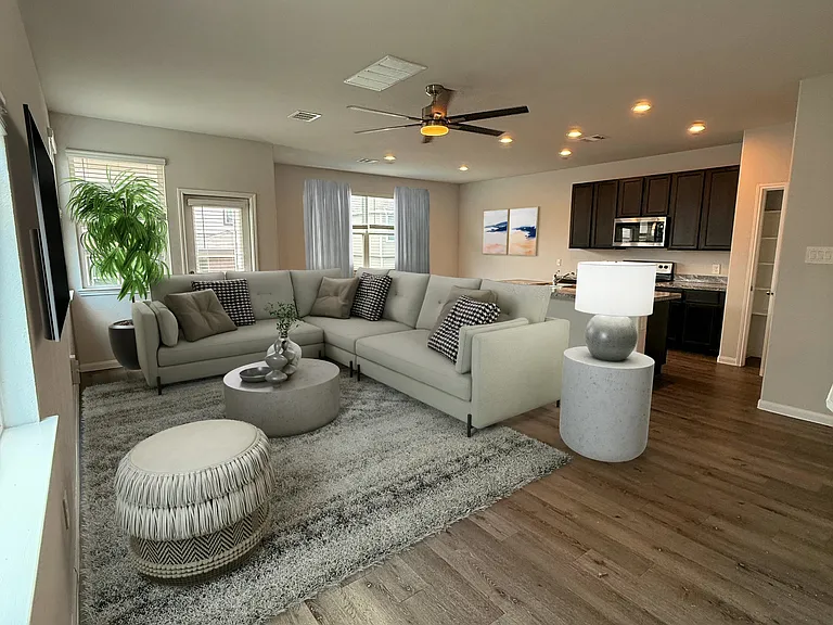 982 Rice Dr — Photo 4