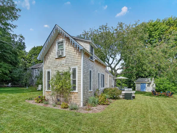 4 Beryl Way, Oak Bluffs, MA 02557