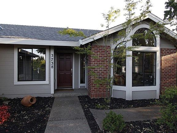 3rd image of 3738 Delamere Ct
