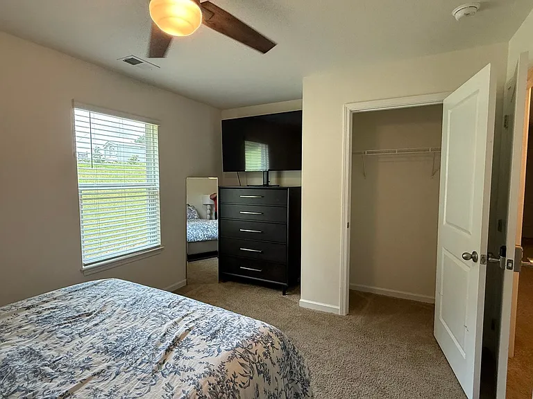 2516 Bridgeforth Xing — Photo 52